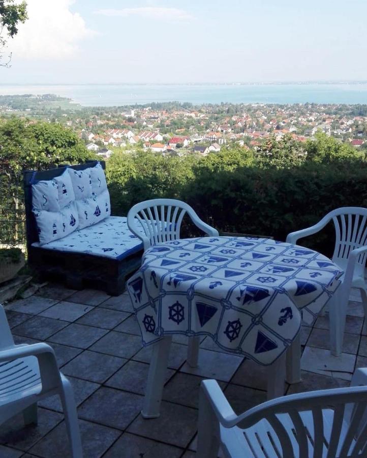 Erdei Hazak Hotel Csopak Buitenkant foto